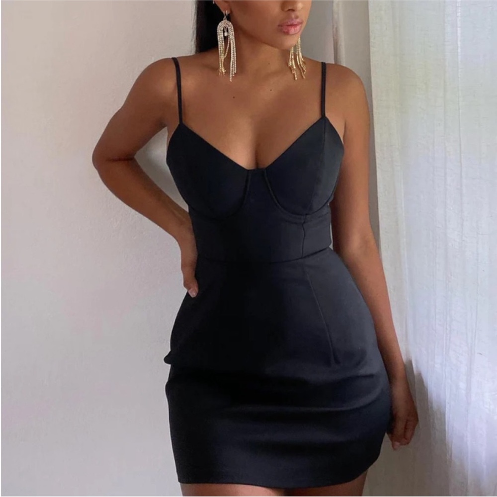 🖤PRINCESS POLLY NOVELLA MINI DRESS🖤